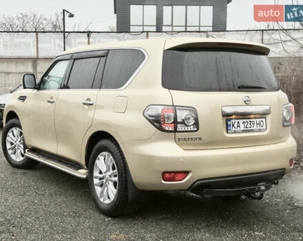 Бежевый Ниссан Патрол, объемом двигателя 5.6 л и пробегом 266 тыс. км за 16000 $, фото 8 на Automoto.ua