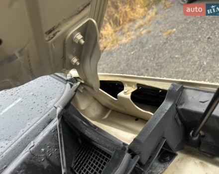 Бежевый Ниссан Патрол, объемом двигателя 5.6 л и пробегом 266 тыс. км за 16000 $, фото 31 на Automoto.ua