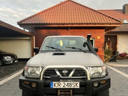 Бежевий Ніссан Патрол, об'ємом двигуна 0 л та пробігом 278 тис. км за 3500 $, фото 1 на Automoto.ua