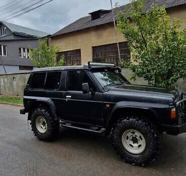 Чорний Ніссан Патрол, об'ємом двигуна 2.8 л та пробігом 320 тис. км за 10500 $, фото 2 на Automoto.ua