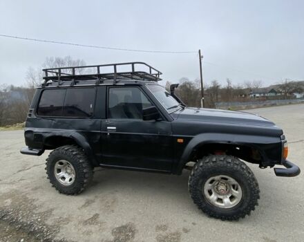 Чорний Ніссан Патрол, об'ємом двигуна 0 л та пробігом 281 тис. км за 4750 $, фото 5 на Automoto.ua