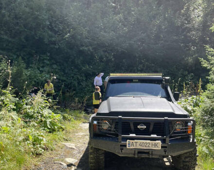 Чорний Ніссан Патрол, об'ємом двигуна 2.8 л та пробігом 320 тис. км за 10500 $, фото 3 на Automoto.ua