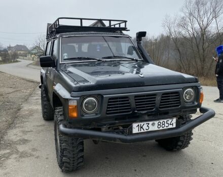 Чорний Ніссан Патрол, об'ємом двигуна 0 л та пробігом 281 тис. км за 4750 $, фото 6 на Automoto.ua