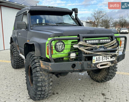 Черный Ниссан Патрол, объемом двигателя 2.8 л и пробегом 300 тыс. км за 12000 $, фото 11 на Automoto.ua