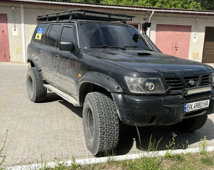 Чорний Ніссан Патрол, об'ємом двигуна 3 л та пробігом 240 тис. км за 13200 $, фото 6 на Automoto.ua