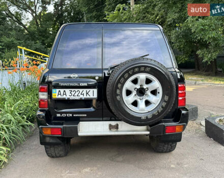 Чорний Ніссан Патрол, об'ємом двигуна 2.95 л та пробігом 400 тис. км за 13750 $, фото 11 на Automoto.ua