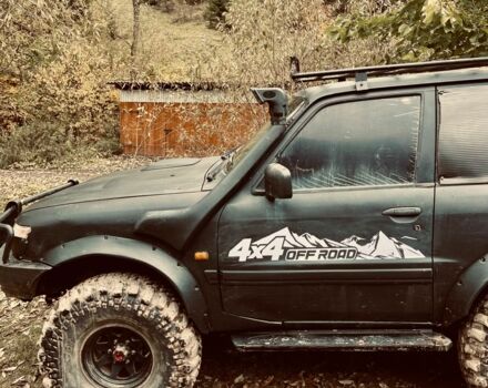 Черный Ниссан Патрол, объемом двигателя 3 л и пробегом 300 тыс. км за 6800 $, фото 3 на Automoto.ua