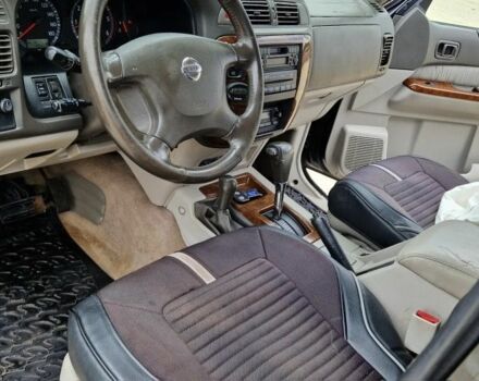 Черный Ниссан Патрол, объемом двигателя 3 л и пробегом 290 тыс. км за 3750 $, фото 4 на Automoto.ua