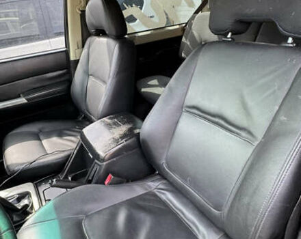 Чорний Ніссан Патрол, об'ємом двигуна 3 л та пробігом 250 тис. км за 32000 $, фото 31 на Automoto.ua