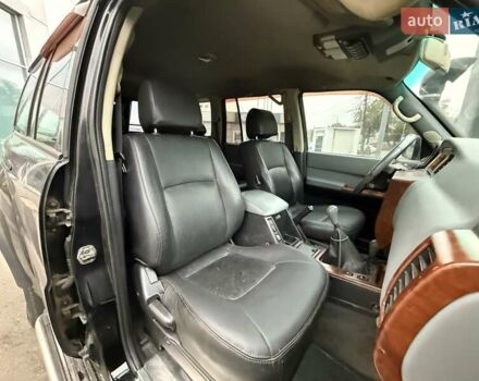 Черный Ниссан Патрол, объемом двигателя 3 л и пробегом 359 тыс. км за 18999 $, фото 12 на Automoto.ua