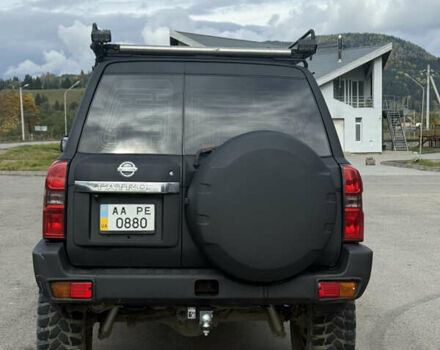 Чорний Ніссан Патрол, об'ємом двигуна 2.95 л та пробігом 300 тис. км за 31000 $, фото 4 на Automoto.ua