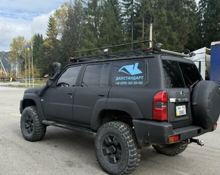 Чорний Ніссан Патрол, об'ємом двигуна 2.95 л та пробігом 300 тис. км за 31000 $, фото 5 на Automoto.ua