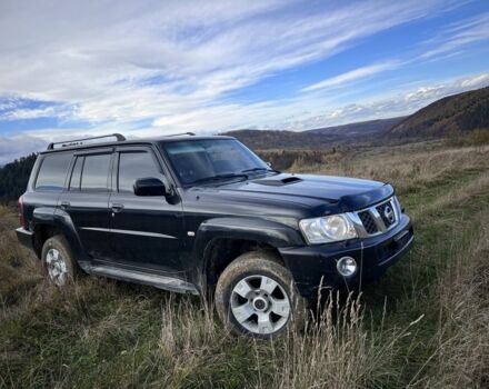 Черный Ниссан Патрол, объемом двигателя 3 л и пробегом 193 тыс. км за 10000 $, фото 6 на Automoto.ua