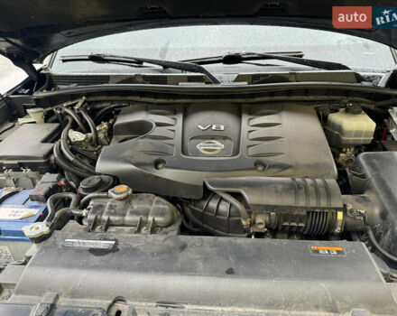 Черный Ниссан Патрол, объемом двигателя 5.55 л и пробегом 226 тыс. км за 24999 $, фото 30 на Automoto.ua