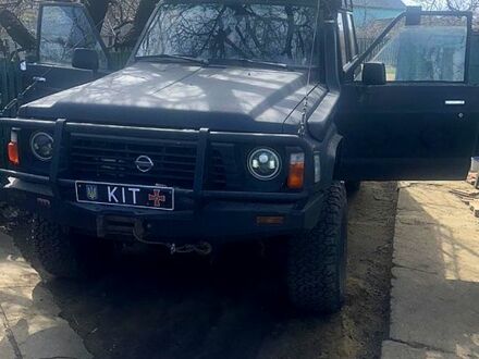 Черный Ниссан Патрол, объемом двигателя 4.2 л и пробегом 0 тыс. км за 7500 $, фото 1 на Automoto.ua