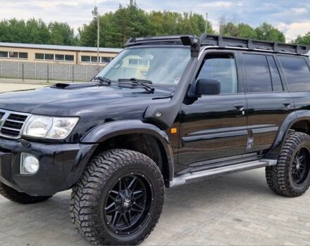 Черный Ниссан Патрол, объемом двигателя 3 л и пробегом 290 тыс. км за 3750 $, фото 1 на Automoto.ua