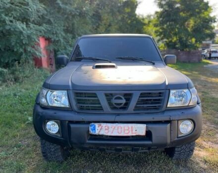 Черный Ниссан Патрол, объемом двигателя 3 л и пробегом 1000 тыс. км за 5900 $, фото 1 на Automoto.ua