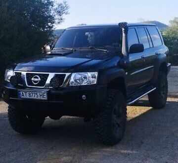 Черный Ниссан Патрол, объемом двигателя 3 л и пробегом 320 тыс. км за 17500 $, фото 1 на Automoto.ua