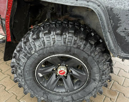 Красный Ниссан Патрол, объемом двигателя 2.8 л и пробегом 250 тыс. км за 7500 $, фото 9 на Automoto.ua