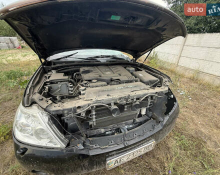 Ниссан Патрол, объемом двигателя 5.6 л и пробегом 190 тыс. км за 9500 $, фото 4 на Automoto.ua