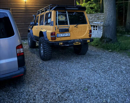 Жовтий Ніссан Патрол, об'ємом двигуна 4.2 л та пробігом 150 тис. км за 30000 $, фото 3 на Automoto.ua