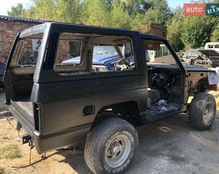 Серый Ниссан Патрол, объемом двигателя 2.8 л и пробегом 300 тыс. км за 12500 $, фото 2 на Automoto.ua