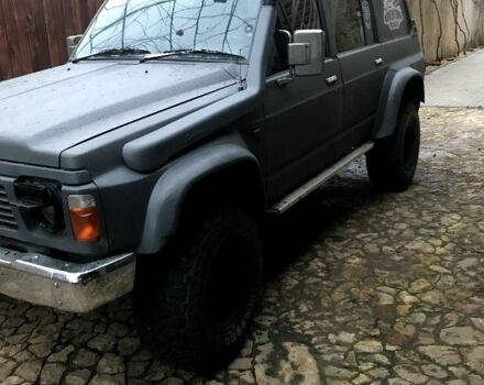 Сірий Ніссан Патрол, об'ємом двигуна 4.2 л та пробігом 280 тис. км за 12000 $, фото 1 на Automoto.ua