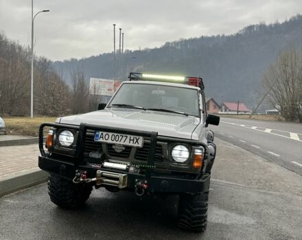 Сірий Ніссан Патрол, об'ємом двигуна 0.28 л та пробігом 175 тис. км за 12899 $, фото 2 на Automoto.ua