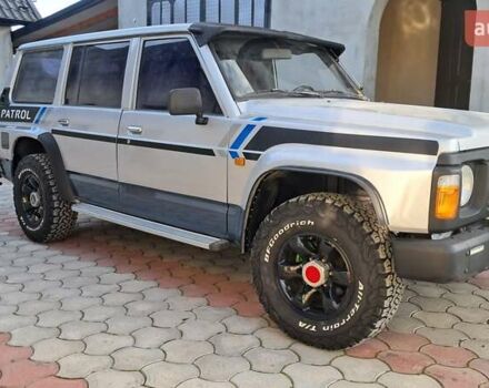 Серый Ниссан Патрол, объемом двигателя 2.8 л и пробегом 300 тыс. км за 9997 $, фото 11 на Automoto.ua