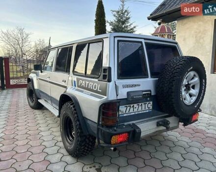 Серый Ниссан Патрол, объемом двигателя 2.8 л и пробегом 234 тыс. км за 9300 $, фото 34 на Automoto.ua