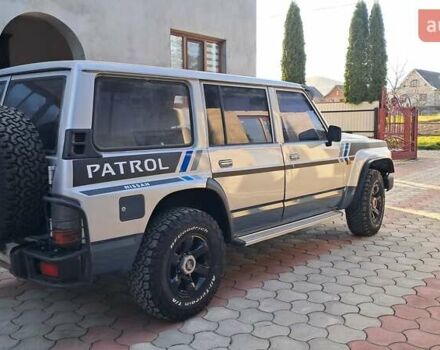 Серый Ниссан Патрол, объемом двигателя 2.8 л и пробегом 300 тыс. км за 9997 $, фото 28 на Automoto.ua