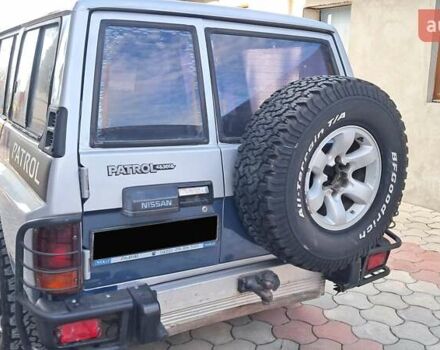 Серый Ниссан Патрол, объемом двигателя 2.8 л и пробегом 300 тыс. км за 9997 $, фото 24 на Automoto.ua