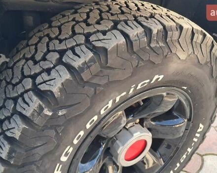 Серый Ниссан Патрол, объемом двигателя 2.8 л и пробегом 300 тыс. км за 9997 $, фото 38 на Automoto.ua