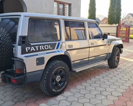 Серый Ниссан Патрол, объемом двигателя 2.8 л и пробегом 234 тыс. км за 9999 $, фото 5 на Automoto.ua