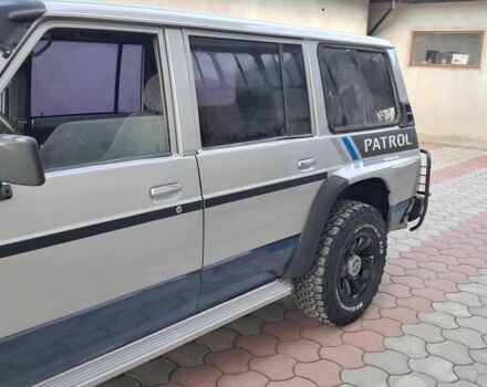 Серый Ниссан Патрол, объемом двигателя 2.8 л и пробегом 234 тыс. км за 9999 $, фото 16 на Automoto.ua