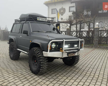 Серый Ниссан Патрол, объемом двигателя 2.8 л и пробегом 270 тыс. км за 16500 $, фото 4 на Automoto.ua