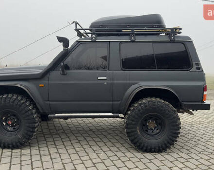 Серый Ниссан Патрол, объемом двигателя 2.8 л и пробегом 270 тыс. км за 16500 $, фото 18 на Automoto.ua