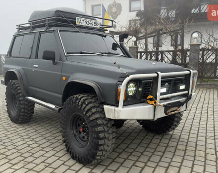 Серый Ниссан Патрол, объемом двигателя 2.8 л и пробегом 270 тыс. км за 16500 $, фото 5 на Automoto.ua