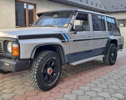 Серый Ниссан Патрол, объемом двигателя 2.8 л и пробегом 234 тыс. км за 9999 $, фото 13 на Automoto.ua