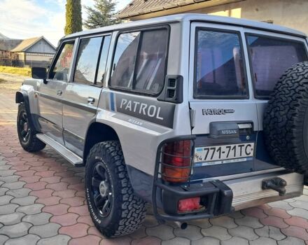 Серый Ниссан Патрол, объемом двигателя 2.8 л и пробегом 234 тыс. км за 9999 $, фото 20 на Automoto.ua