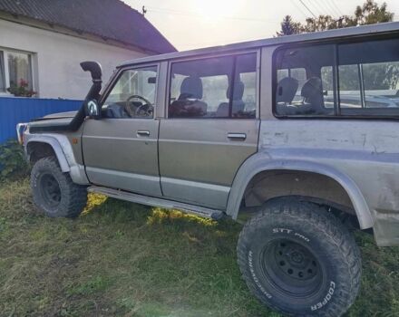 Сірий Ніссан Патрол, об'ємом двигуна 0 л та пробігом 283 тис. км за 5800 $, фото 4 на Automoto.ua