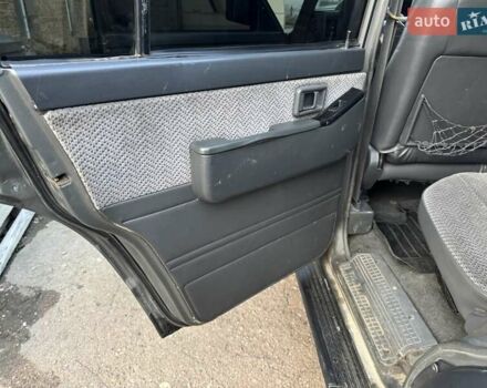 Сірий Ніссан Патрол, об'ємом двигуна 3 л та пробігом 296 тис. км за 12800 $, фото 21 на Automoto.ua