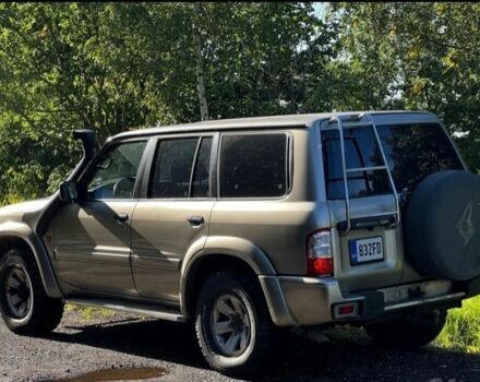 Сірий Ніссан Патрол, об'ємом двигуна 3 л та пробігом 420 тис. км за 6500 $, фото 4 на Automoto.ua