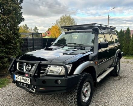 Серый Ниссан Патрол, объемом двигателя 0 л и пробегом 320 тыс. км за 2950 $, фото 3 на Automoto.ua