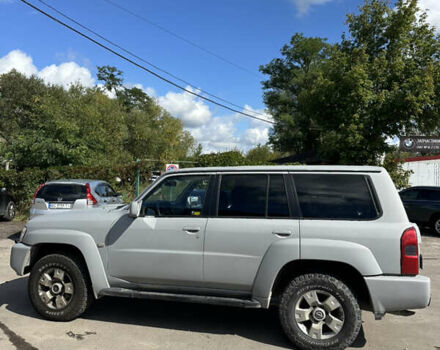 Серый Ниссан Патрол, объемом двигателя 3 л и пробегом 283 тыс. км за 20000 $, фото 1 на Automoto.ua