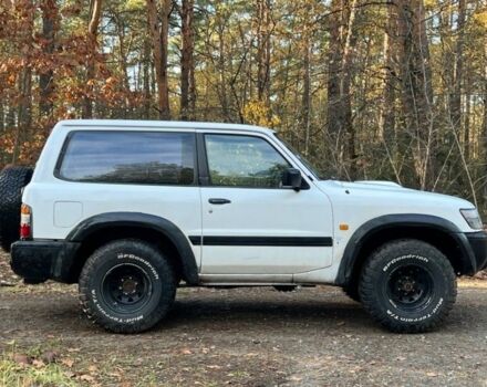 Серый Ниссан Патрол, объемом двигателя 3 л и пробегом 230 тыс. км за 3100 $, фото 4 на Automoto.ua