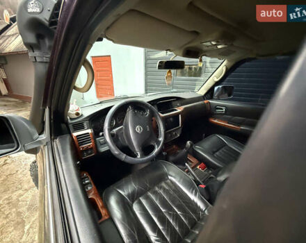 Сірий Ніссан Патрол, об'ємом двигуна 2.95 л та пробігом 283 тис. км за 30000 $, фото 6 на Automoto.ua