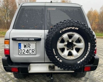 Серый Ниссан Патрол, объемом двигателя 3 л и пробегом 200 тыс. км за 4000 $, фото 6 на Automoto.ua