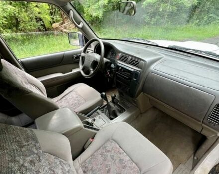 Серый Ниссан Патрол, объемом двигателя 3 л и пробегом 230 тыс. км за 3100 $, фото 7 на Automoto.ua