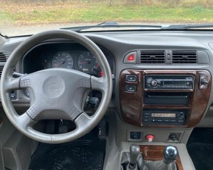 Серый Ниссан Патрол, объемом двигателя 3 л и пробегом 200 тыс. км за 4000 $, фото 8 на Automoto.ua
